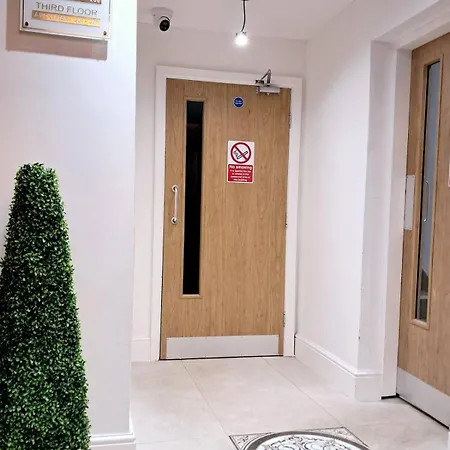 Apartment B05 New Boutique Mezzanine Free Parking Wifi Centre Disc On Wkly And Monthly *